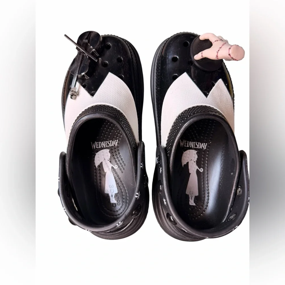 CROCS Womens Wednesday Addams Clogs NWT Authenticated - Picture 1 of 6